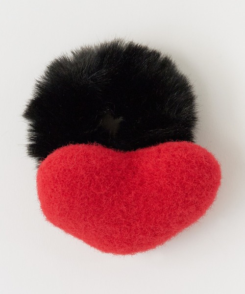 ROOPTOKYO(ループトウキョウ)の「Fluffy chou chou with heart/ハート付き もこもこシュシュ(シュシュ・レディース・イエロー/オレンジ/ピンク系1/ピンク系2/ブラウン/レッド/ホワイト・FREE)」の12枚目の写真