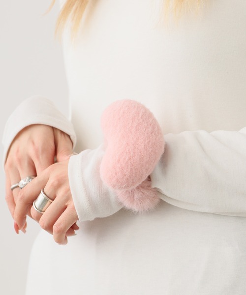 ROOPTOKYO(ループトウキョウ)の「Fluffy chou chou with heart/ハート付き もこもこシュシュ(シュシュ・レディース・イエロー/オレンジ/ピンク系1/ピンク系2/ブラウン/レッド/ホワイト・FREE)」の17枚目の写真