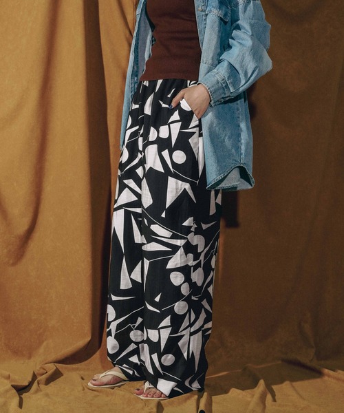 セール】リネンタッチ 幾何学柄 イージーワイドパンツ（その他パンツ