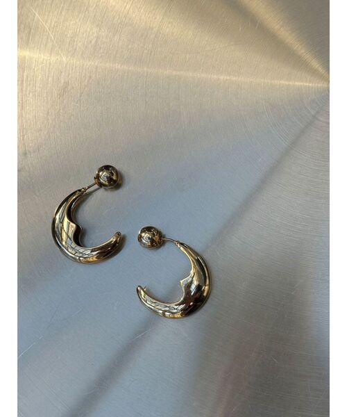 LAGUNAMOON（ラグナムーン）の「カーヴィラウンドピアス（ピアス（両耳用）・レディース・シルバー/ゴールド・FREE）」の16枚目の写真