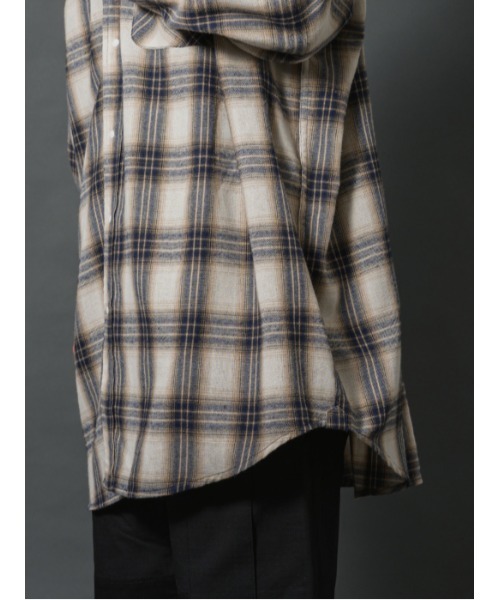 REGIEVO（レジエボ）の「【REGIEVO】ネルチェック / オーバーサイズ ロングシャツ（シャツ/ブラウス・メンズ・グレー/グリーン/ベージュ/イエロー・LARGE/MEDIUM）」の7枚目の写真