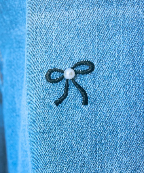 marun（マルン）の「＜大きいサイズ＞リボン刺しゅうパール調デニムパンツ　marun（デニムパンツ・レディース・インディゴブルー/ブルー・L/LL/3L/4L/5L）」の10枚目の写真
