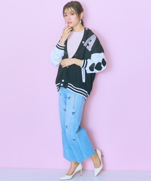 marun（マルン）の「＜大きいサイズ＞リボン刺しゅうパール調デニムパンツ　marun（デニムパンツ・レディース・インディゴブルー/ブルー・L/LL/3L/4L/5L）」の20枚目の写真