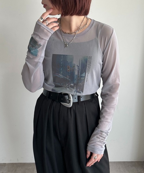 apres jour mignon(アプレジュールミニョン)の「シアープリントTシャツ【ZOZOTOWN限定アイテム】(Tシャツ/カットソー・レディース・オフホワイト/グレー/アイボリー・フリー/X-LARGE)」の3枚目の写真