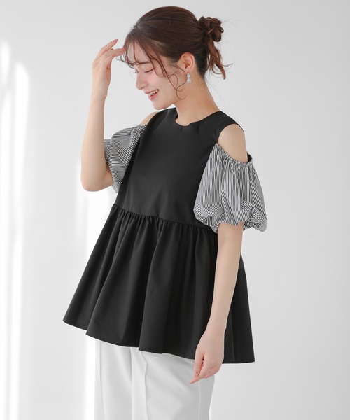 Fit more(フィットモア)の「ボーダーオープンショルダーペプラムトップス(その他トップス・レディース・ブラック/ホワイト・FREE)」の7枚目の写真