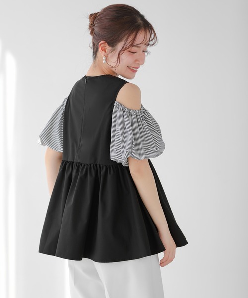 Fit more(フィットモア)の「ボーダーオープンショルダーペプラムトップス(その他トップス・レディース・ブラック/ホワイト・FREE)」の9枚目の写真