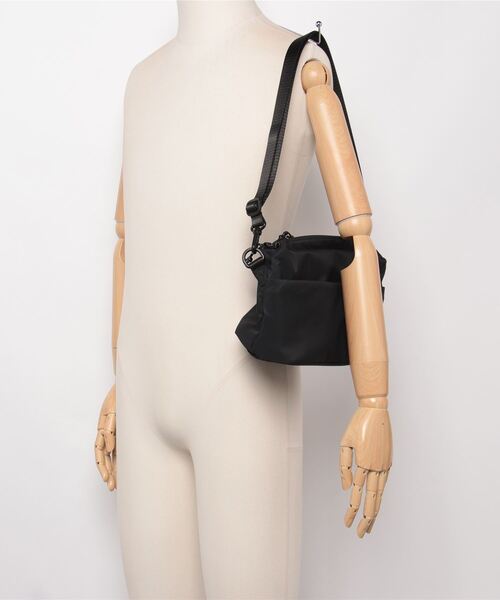COBMASTER(コブマスター)の「COBMASTER / COB Air WP ALT SHOULDERBAG / 81005400(ショルダーバッグ・レディース・イエロー/パープル/ベージュ/グリーン/ブラック・ONESIZE)」の18枚目の写真