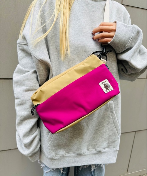 COBMASTER(コブマスター)の「COBMASTER / COB Air WP ALT SHOULDERBAG / 81005400(ショルダーバッグ・レディース・イエロー/パープル/ベージュ/グリーン/ブラック・ONESIZE)」の4枚目の写真