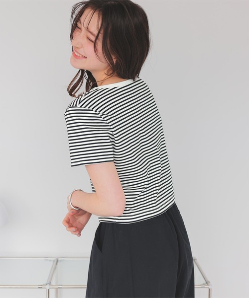 titivate（ティティベイト）の「汗染み防止コンパクトTシャツ（Tシャツ/カットソー・レディース・ホワイト系その他/ホワイト/チャコール/ブラック/ブルーグレー/ライトピンク/グレー/グレイッシュベージュ/ブラウン/ライトイエロー・S/M/L）」の3枚目の写真
