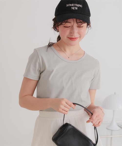titivate（ティティベイト）の「汗染み防止コンパクトTシャツ（Tシャツ/カットソー・レディース・ホワイト系その他/ホワイト/チャコール/ブラック/ブルーグレー/ライトピンク/グレー/グレイッシュベージュ/ブラウン/ライトイエロー・S/M/L）」の5枚目の写真