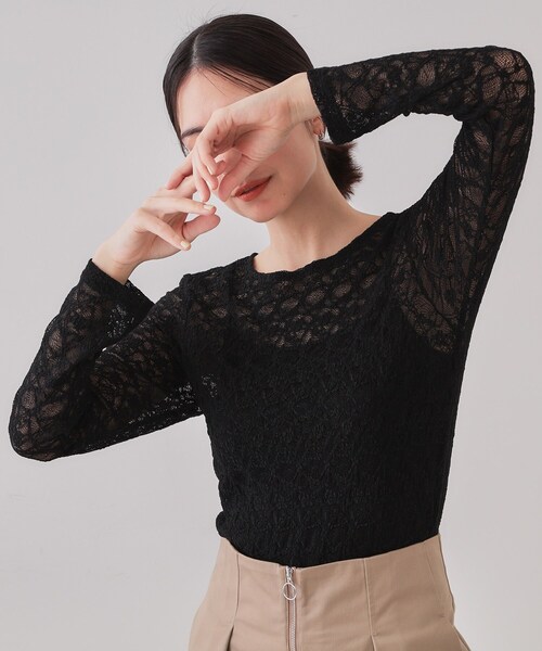 OPAQUE.CLIP(オペークドットクリップ)の「◆シアーレーストップス【洗濯機洗い可】(Tシャツ/カットソー・レディース・ブラック/オフホワイト/ダークグレー・38/40/42)」の3枚目の写真