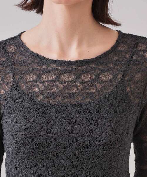 OPAQUE.CLIP(オペークドットクリップ)の「◆シアーレーストップス【洗濯機洗い可】(Tシャツ/カットソー・レディース・ブラック/オフホワイト/ダークグレー・38/40/42)」の19枚目の写真