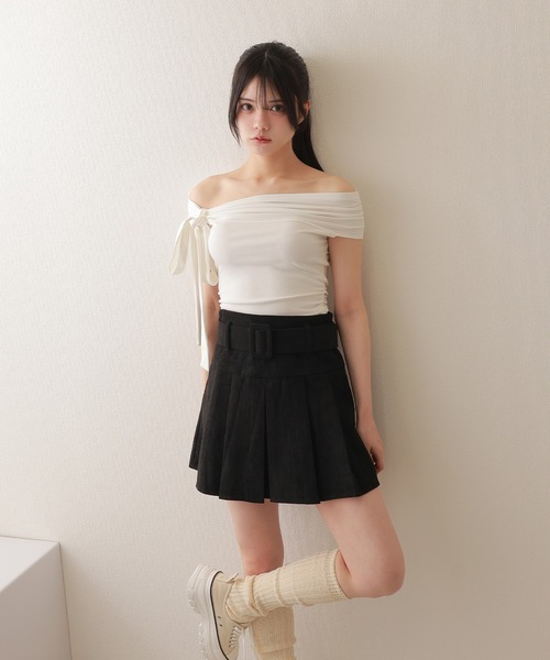 M DOLLY(エムドリー)の「off shoulder ribbon short tops/オフショルダーリボンショートトップス(Tシャツ/カットソー・レディース・ブラック/ホワイト・M/S)」の13枚目の写真