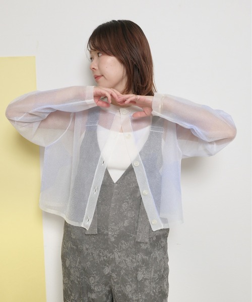 palm RICHE（ポームリシュ）の「【前後2WAY】ジオメトリック柄 ジャガードシアーカーデ（カーディガン/ボレロ・レディース・ホワイト/グリーン/ブラック・M）」の6枚目の写真