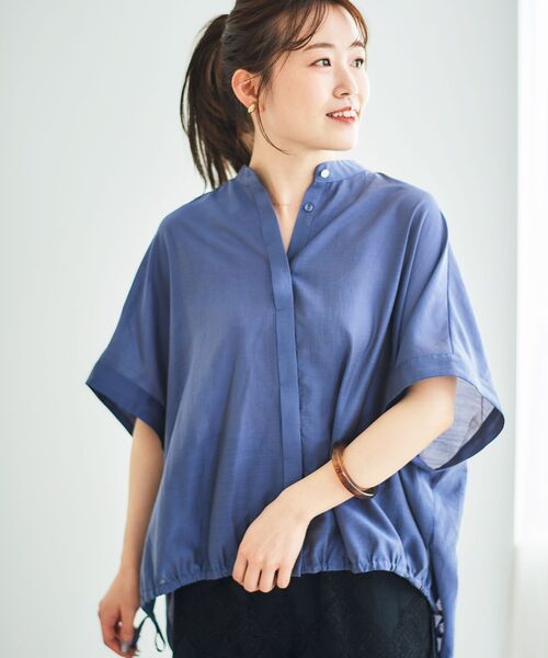 le.coeur blanc（ルクールブラン）の「《手洗い可能》シアー麻シャンブレードロストギャザーシャツ（シャツ/ブラウス・レディース・ベージュ/ブルー/ダークグレー・38）」の5枚目の写真