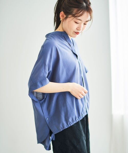 le.coeur blanc（ルクールブラン）の「《手洗い可能》シアー麻シャンブレードロストギャザーシャツ（シャツ/ブラウス・レディース・ベージュ/ブルー/ダークグレー・38）」の8枚目の写真