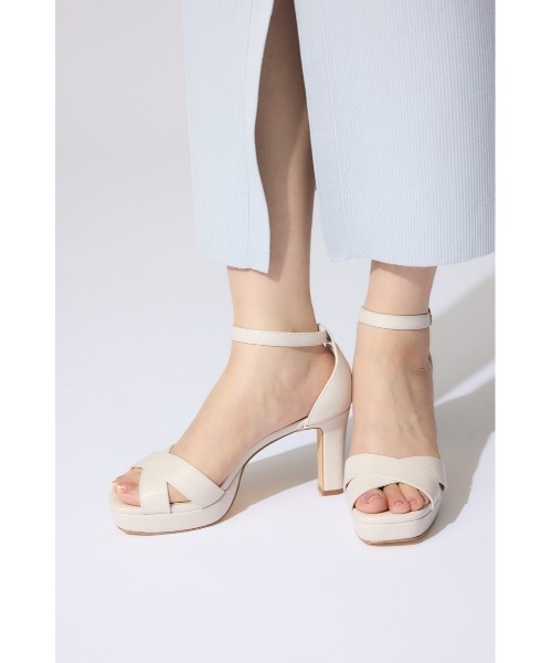 rienda(リエンダ)の「フロントクロスサンダル(サンダル・レディース・ライトベージュ/シルバー/ブラック・LARGE/MEDIUM/SMALL)」の18枚目の写真