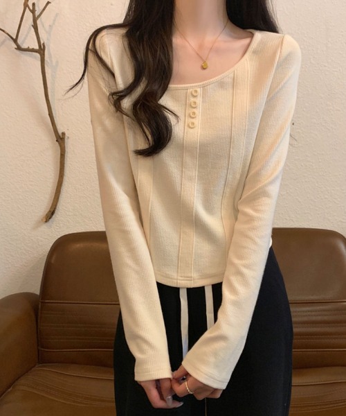 2ly2（トゥーリートゥー）の「フェミニンな魅力たっぷり♪スクエアネックリブトップス（Tシャツ/カットソー・レディース・ベージュ/ピンク/ダークグレー・FREE）」の6枚目の写真