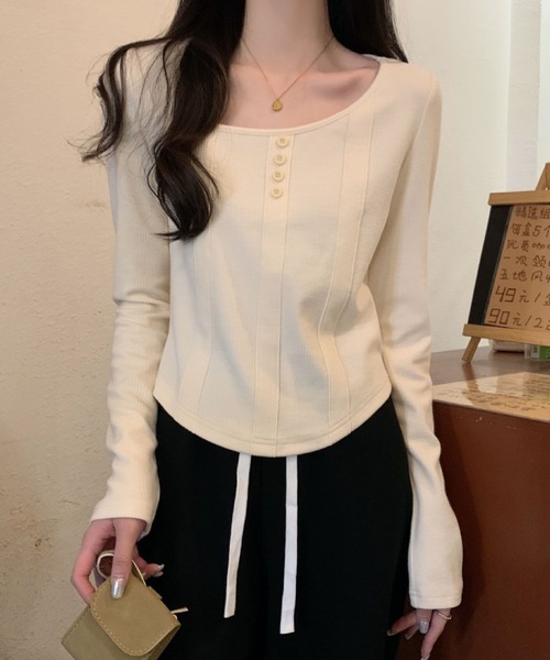 2ly2（トゥーリートゥー）の「フェミニンな魅力たっぷり♪スクエアネックリブトップス（Tシャツ/カットソー・レディース・ベージュ/ピンク/ダークグレー・FREE）」の12枚目の写真