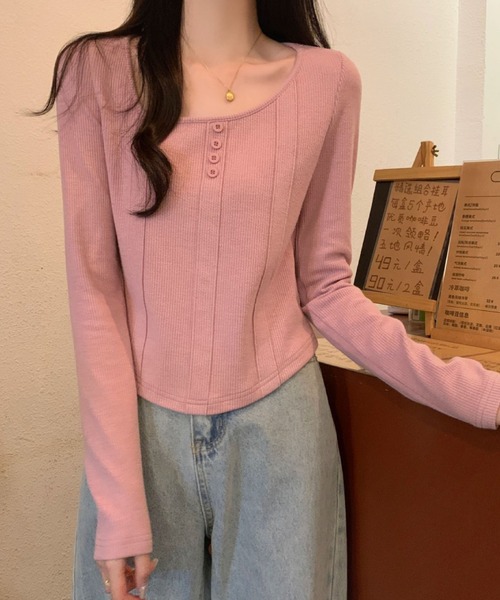 2ly2（トゥーリートゥー）の「フェミニンな魅力たっぷり♪スクエアネックリブトップス（Tシャツ/カットソー・レディース・ベージュ/ピンク/ダークグレー・FREE）」の13枚目の写真