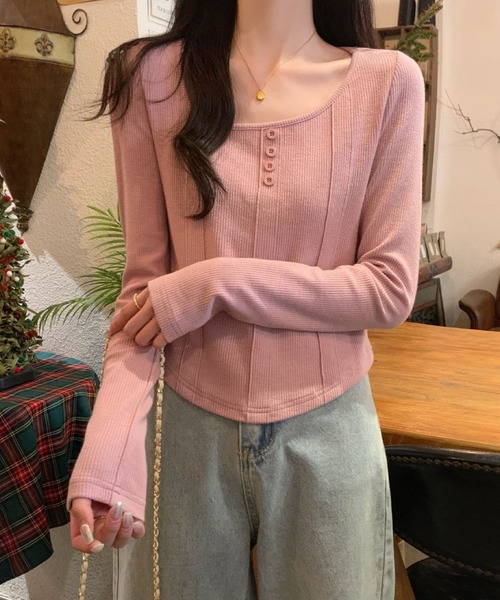 2ly2（トゥーリートゥー）の「フェミニンな魅力たっぷり♪スクエアネックリブトップス（Tシャツ/カットソー・レディース・ベージュ/ピンク/ダークグレー・FREE）」の18枚目の写真