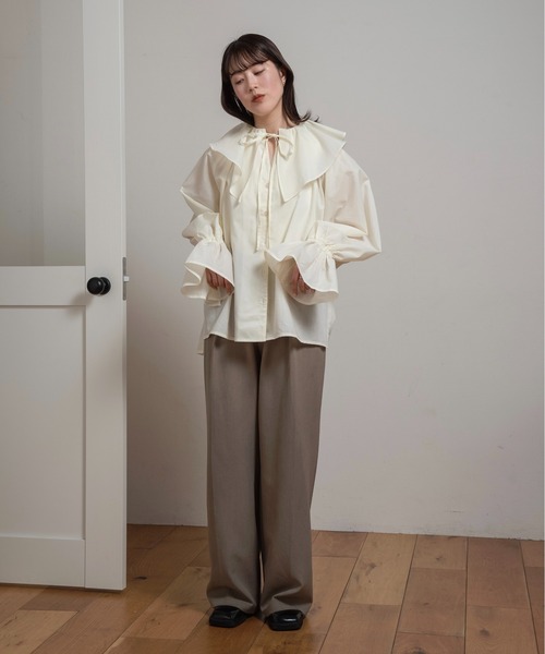 lawgy(ラウジー)の「big collar frill string blouse / ビッグカラーフリルストリングブラウス(シャツ/ブラウス・レディース・ブルー/ホワイト/クリーム・FREE)」の9枚目の写真