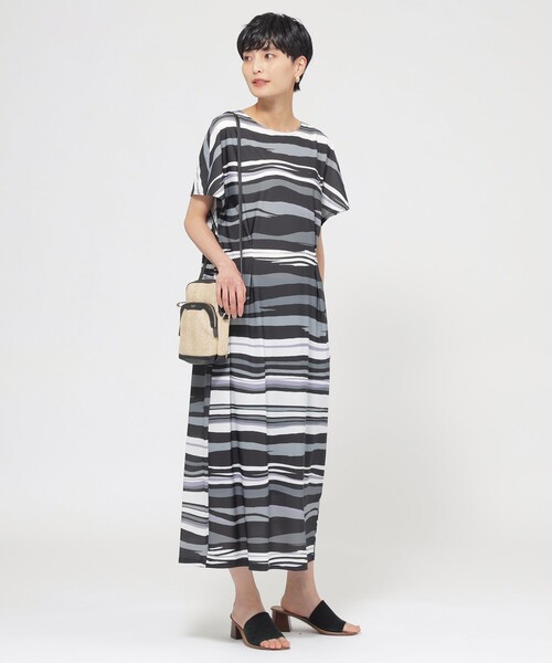 EVEX by KRIZIA（エヴェックスバイクリツィア）の「【カタログ掲載品】【接触冷感】【UV対策】【ウォッシャブル】コンチェロアニマルボーダーワンピース（ワンピース・レディース・グリーン系その他4/ブラック・40）」の12枚目の写真