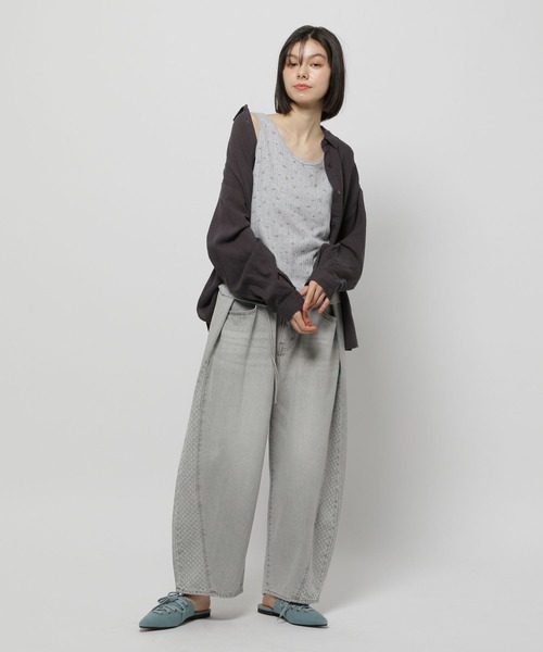 niko and...（ニコアンド）の「小花アイレットテレコタンクトップ（タンクトップ・レディース・ネイビー/オフホワイト/グレー・LARGE/MEDIUM）」の10枚目の写真