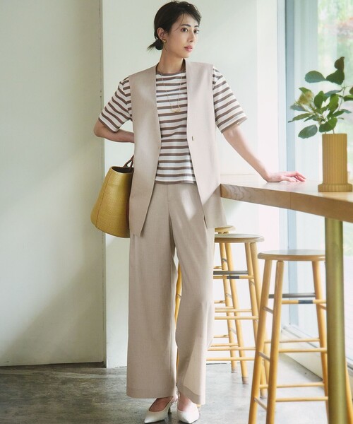 23区 S(ニジュウサンクチイサイサイズ)の「【洗える】トリアセスラブストレッチ ジレ(その他アウター・レディース・ベージュ系・32)」の2枚目の写真