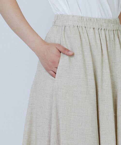 LOISIR（ロワズィール）の「【MTサイズ有り】レーヨンリネンスラブローンフレアースカート（スカート・レディース・キナリ/ネイビー・M/MT）」の22枚目の写真