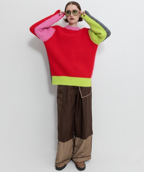 AULA AILA（アウラアイラ）の「2WAYカラーブロックプルニット（ニット/セーター・レディース・イエロー×グリーン/チャコールグレー/ブルー/ピンク・0）」の13枚目の写真