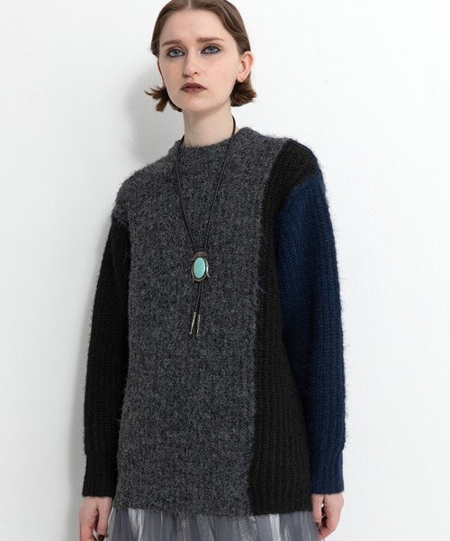 AULA AILA（アウラアイラ）の「2WAYカラーブロックプルニット（ニット/セーター・レディース・イエロー×グリーン/チャコールグレー/ブルー/ピンク・0）」の6枚目の写真