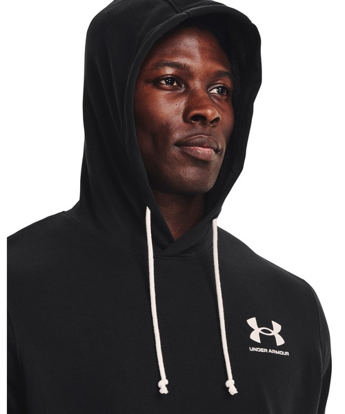 UNDER ARMOUR(アンダーアーマー)の「UAライバルテリー レフトチェスト ショートスリーブ フーディー(トレーニング/メンズ)(スウェット・メンズ・ブラック・M/L/XL/2XL)」の6枚目の写真