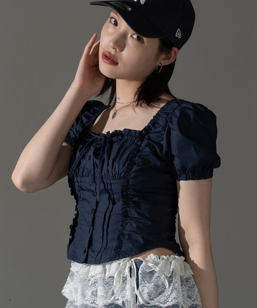 apres jour mignon（アプレジュールミニョン）の「スクエアピンタックブラウス（シャツ/ブラウス・レディース・オフホワイト/ブラウン系その他/ネイビー/ダークブラウン/ブラック系その他/その他・X-LARGE/フリー）」の13枚目の写真