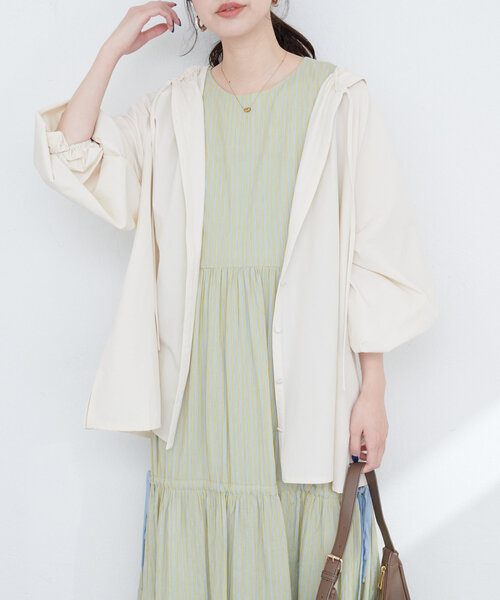 natural couture(ナチュラルクチュール)の「【WEB限定】フード付きラッシュガードシャツ(ラッシュガード・レディース・チャコールグレー/アイボリー/ミント・FREE)」の8枚目の写真