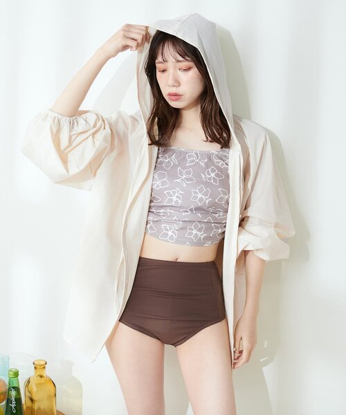 natural couture(ナチュラルクチュール)の「【WEB限定】フード付きラッシュガードシャツ(ラッシュガード・レディース・チャコールグレー/アイボリー/ミント・FREE)」の13枚目の写真
