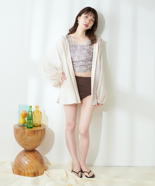 natural couture(ナチュラルクチュール)の「【WEB限定】フード付きラッシュガードシャツ(ラッシュガード・レディース・チャコールグレー/アイボリー/ミント・FREE)」の14枚目の写真