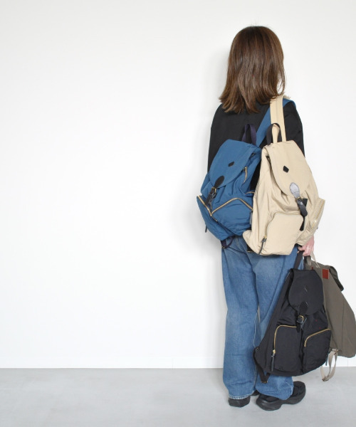 CLEDRAN(クレドラン)の「【軽量 サイドジップ開閉有】CL3824 LUMI RUCK SACK デイパ(バックパック/リュック・レディース・ライトベージュ/ブラック/オリーブ・FREE)」の17枚目の写真
