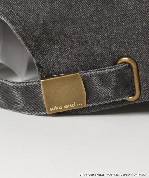 niko and...（ニコアンド）の「【STRANGER THINGS】コラボアソートキャップ（キャップ・レディース・ブラック/ナチュラル/ブルー・0）」の5枚目の写真