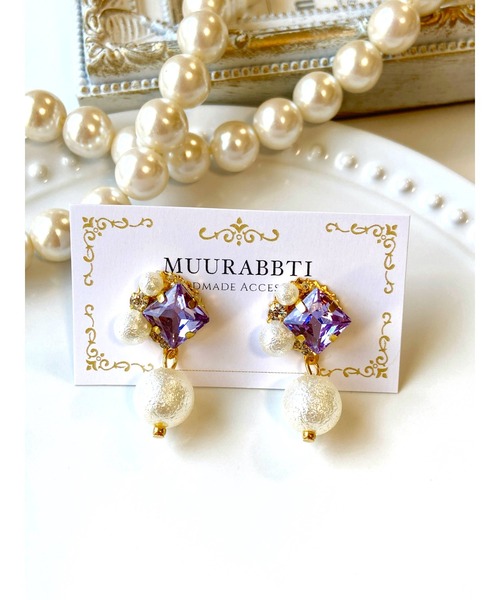 VIBGYOR(ヴィブジョー)の「【MUURABBTI】スクエアビジューとコットン風パールのピアス(MA)(ピアス(両耳用)・レディース・エメラルド/その他/その他1/バイオレット/コバルトブルー/アクア・FREE)」の11枚目の写真