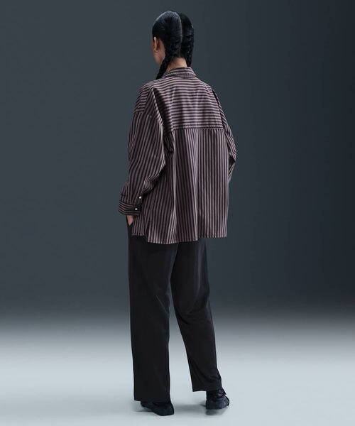 美品　Nike ウィメンズミッドライズストライプパンツ Mサイズ 美品 Nike ウィメンズミッドライズストライプパンツ Mサイズ