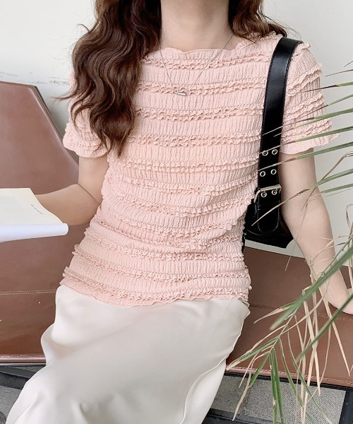 REMUR（レミュール）の「シャーリングフリル半袖トップス（Tシャツ/カットソー・レディース・ホワイト/ピンク/ブラック・FREE）」の2枚目の写真