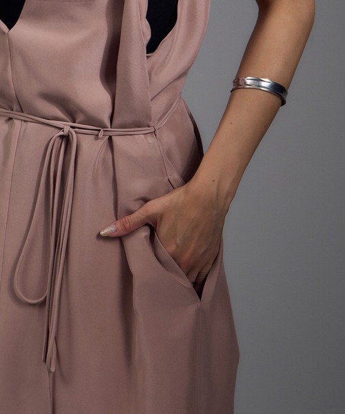 SALON adam et rope'（サロン アダム エ ロペ）の「[25AW]GENTLE SILK ジャンパースカート【セットアップ対応・洗える】（ジャンパースカート・レディース・ブラック/ブラウン系その他2/ピンク系その他2・FREE）」の16枚目の写真