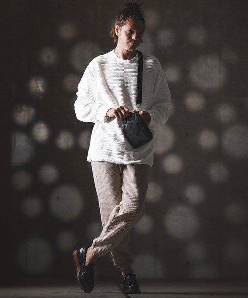 GLIMCLAP(グリムクラップ)の「mlt5299-Jacquard texture cut sew-Distressed for a vintage look- ロングスリーブプルオーバー(Tシャツ/カットソー・メンズ・ホワイト/ブラック・S/M/L)」の6枚目の写真