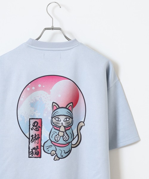 最終値下げ CHOPOVA LOWENA 25SS猫イラスト 半袖Tシャツ ラミ＆アール「逃げるが勝ち」半袖Tシャツ LIN AL-75611 黒猫