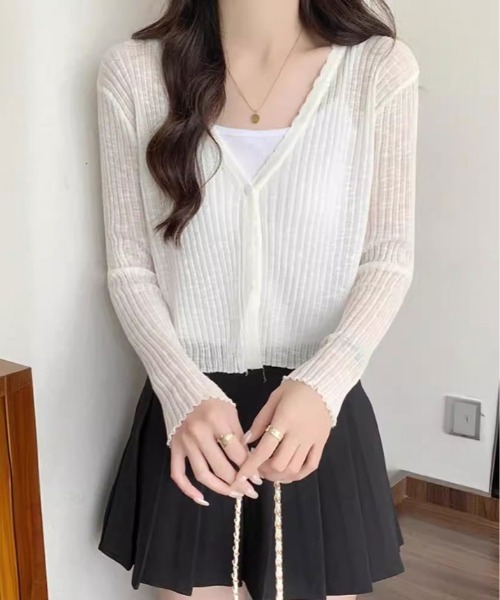 kirakiraShop（キラキラショップ）の「【新色追加】【着回し万能】着回し力バツグン！Vネック シアー カーディガン（カーディガン/ボレロ・レディース・ブラック/アイボリー/ブルー/パープル/ホワイト/ピンク/グリーン・FREE）」の9枚目の写真
