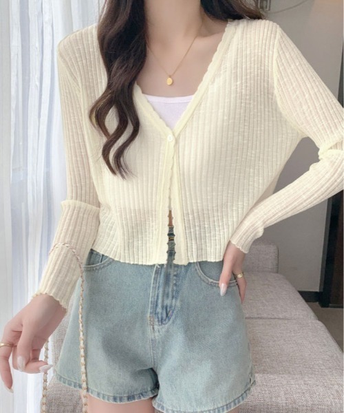 kirakiraShop（キラキラショップ）の「【新色追加】【着回し万能】着回し力バツグン！Vネック シアー カーディガン（カーディガン/ボレロ・レディース・ブラック/アイボリー/ブルー/パープル/ホワイト/ピンク/グリーン・FREE）」の12枚目の写真