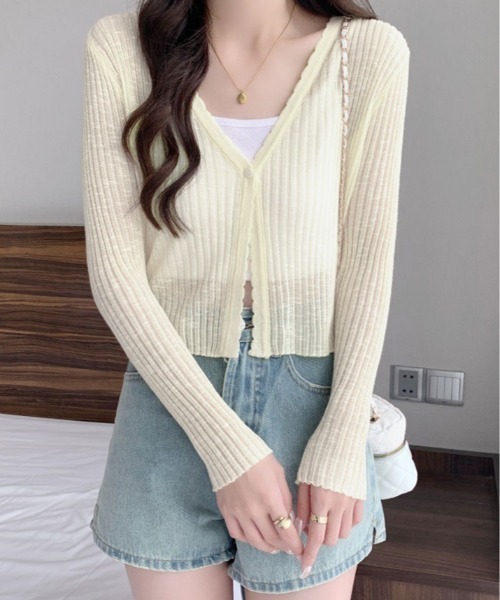 kirakiraShop（キラキラショップ）の「【新色追加】【着回し万能】着回し力バツグン！Vネック シアー カーディガン（カーディガン/ボレロ・レディース・ブラック/アイボリー/ブルー/パープル/ホワイト/ピンク/グリーン・FREE）」の14枚目の写真