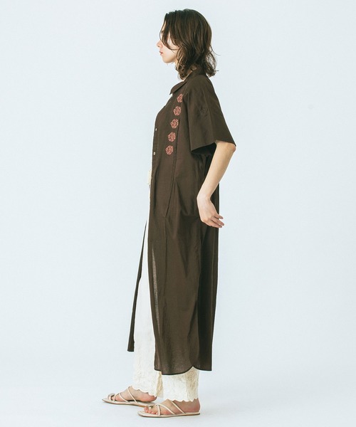 HLAADA(フラーダ)の「(HLAADA for ROSEBUD)CUBA EMBROIDERY SHIRT OP(シャツワンピース・レディース・カーキ/ブラック/ブラウン・ONE SIZE)」の11枚目の写真