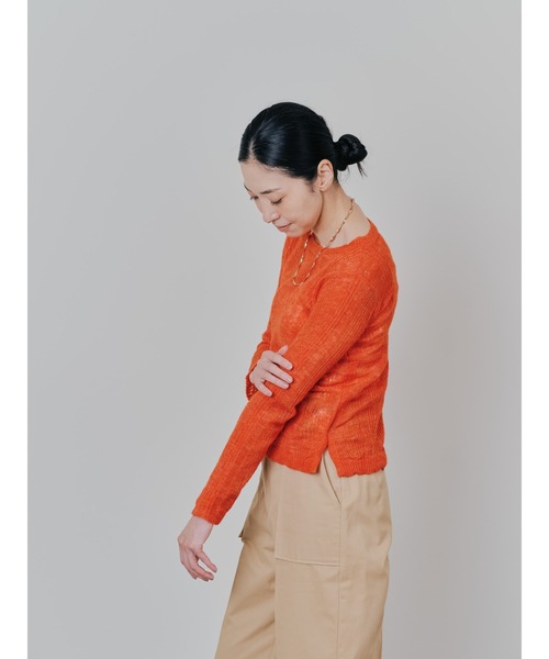 TEVALT（ヴァレット）の「シアーモヘアニットトップス（ニット/セーター・レディース・ダークネイビー/オレンジ/イエロー・38）」の17枚目の写真